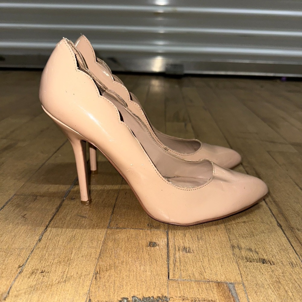 Betsey Johnson Stiletto Pumps Women's 9.5 Pink PU Leather High Heels Pointed Toe - Picture 3 of 10